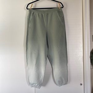 Lululemon Atheltica Super-High-Rise Jogger Fern Ombré Wash